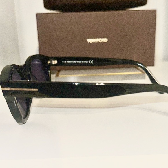 Tom Ford Sunglasses Black Frame Blue Lenses | Authentic w/ Case & Box main image 8